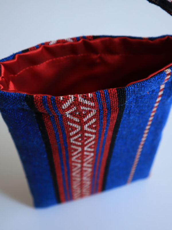 Otantik Kilim Desenli Küçük Çapraz Omuz Çantası